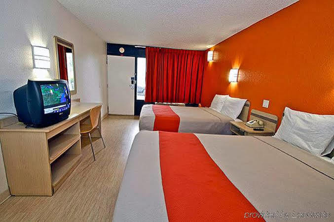 Motel 6-Little Rock, Ar - West מראה חיצוני תמונה