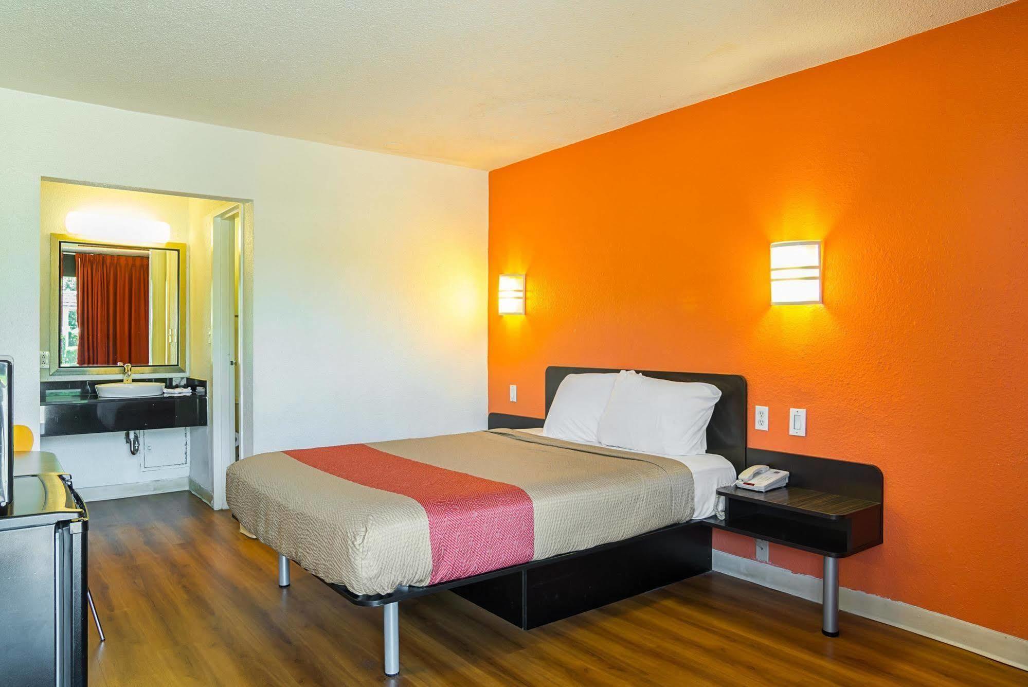 Motel 6-Little Rock, Ar - West מראה חיצוני תמונה