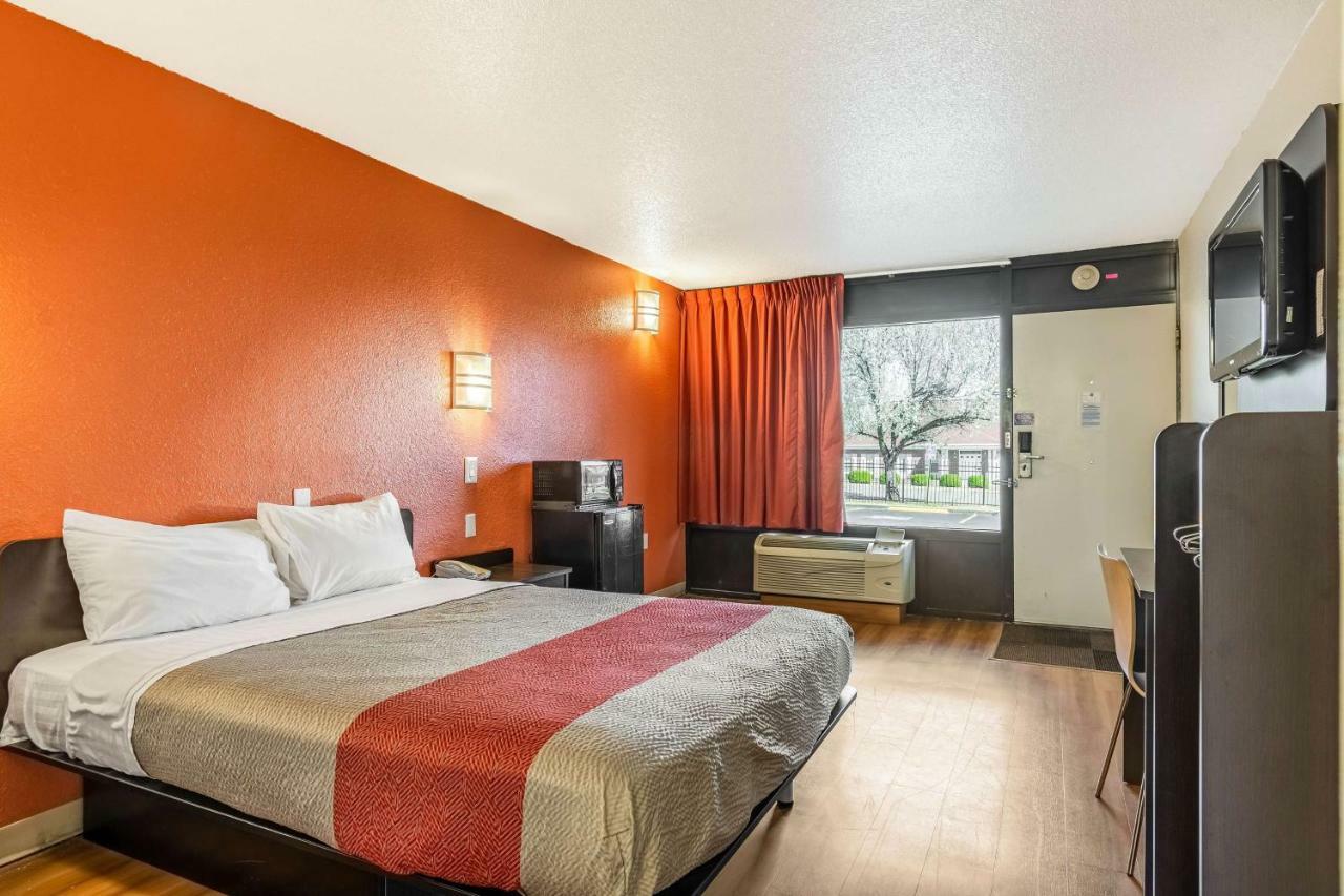 Motel 6-Little Rock, Ar - West מראה חיצוני תמונה